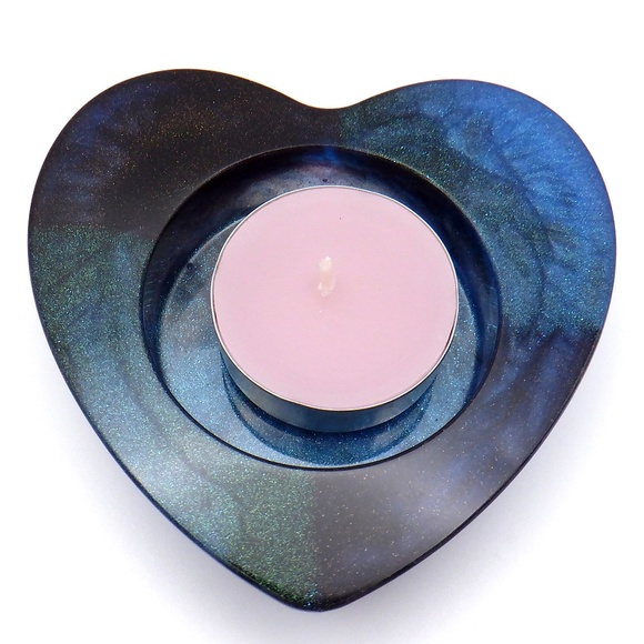 Heart Shaped Tea light Candleholder / Trinket Dish - Picture 7 of 9